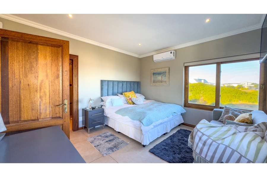 7 Bedroom Property for Sale in Dana Bay Western Cape
